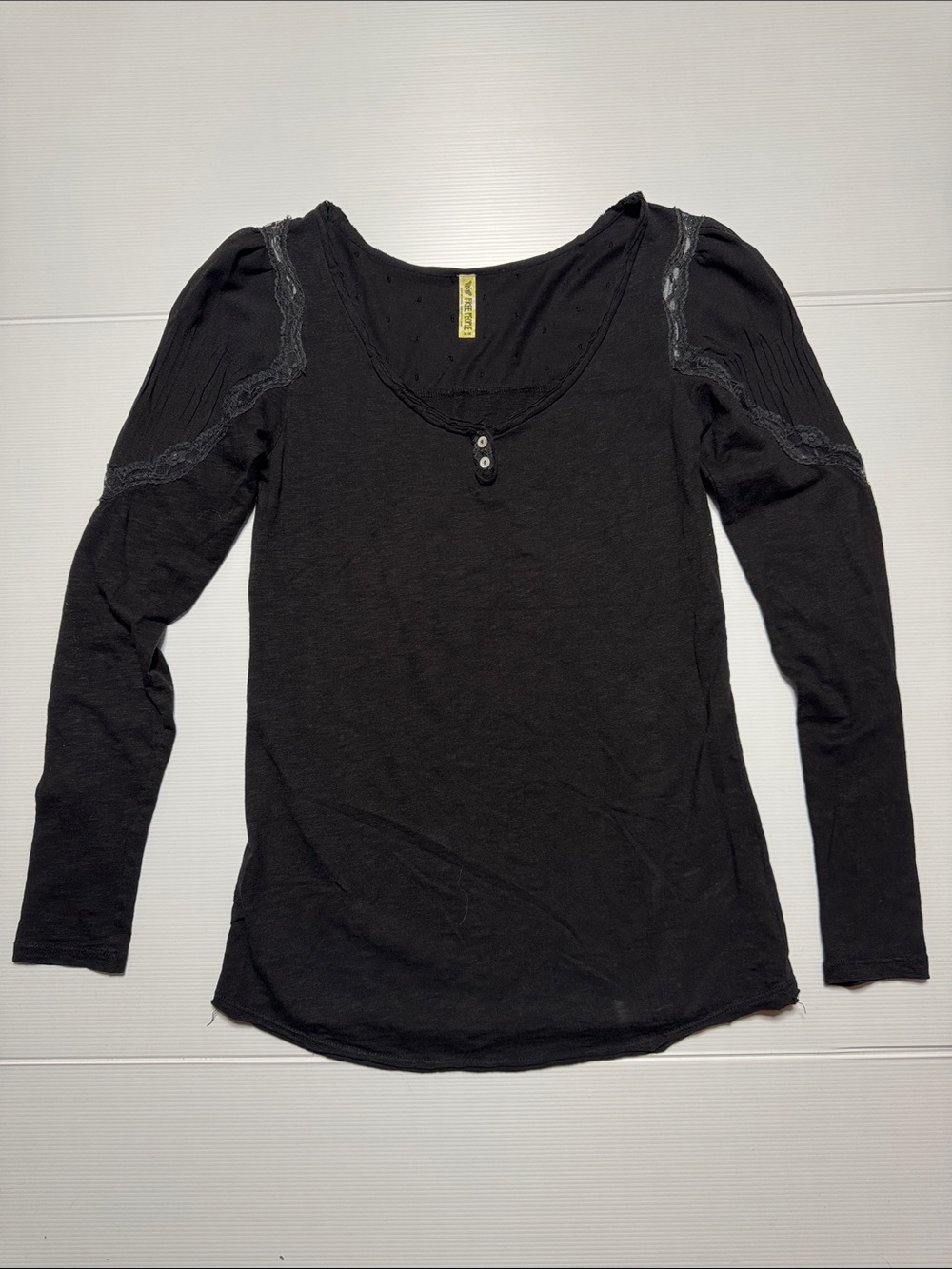 FREE PEOPLE Henley Black Lace-Trim Sheer Puff Long Sleeve Scoop Neck Top Goth M